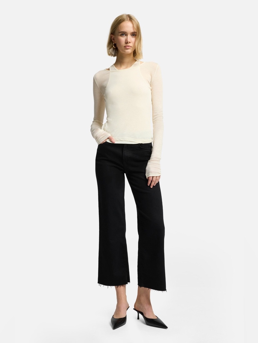7 For All Mankind Cropped Alexa Black Jeans Raw Hem Size 28 Womens